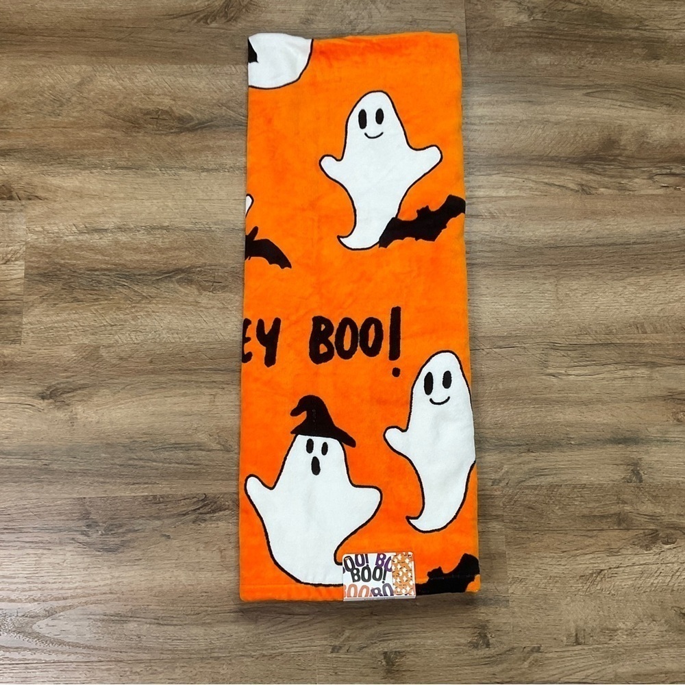 Halloween Towel Ghost Bathroom Boo OEKO-TEX Orange Black White Soft 28” W x 53”L - Picture 2 of 8
